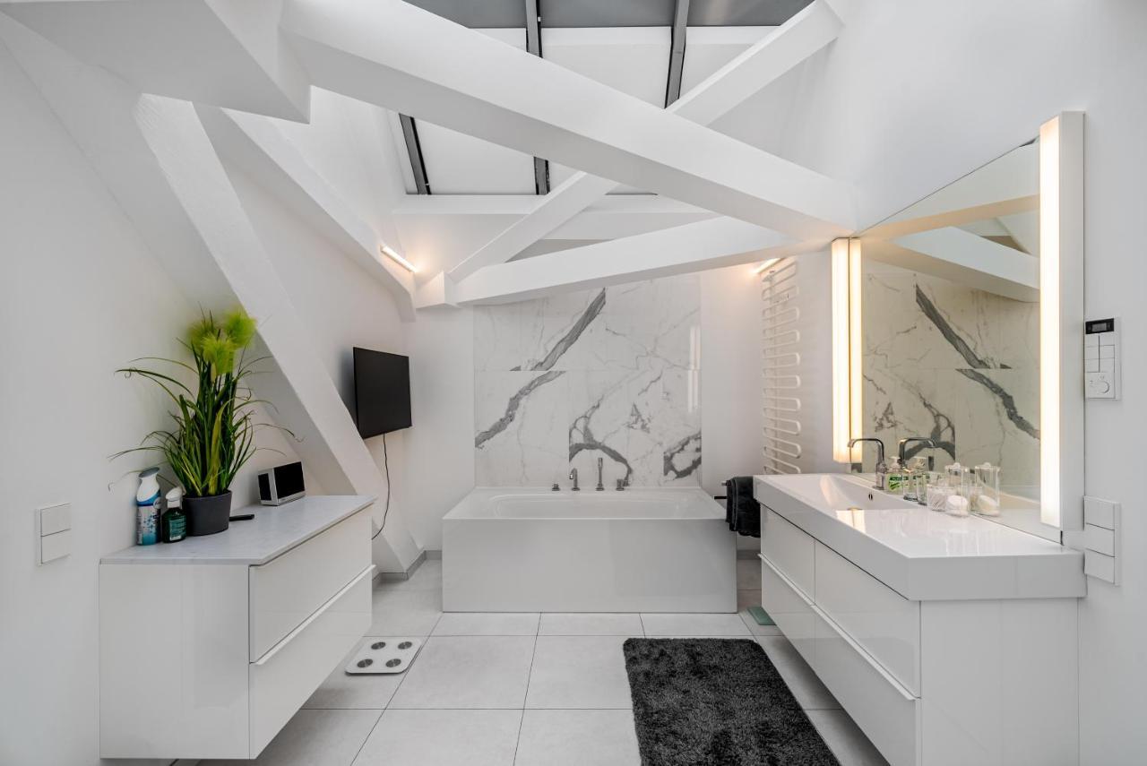 Luxus Penthouse Am Kurfuerstendamm Berlin Bagian luar foto